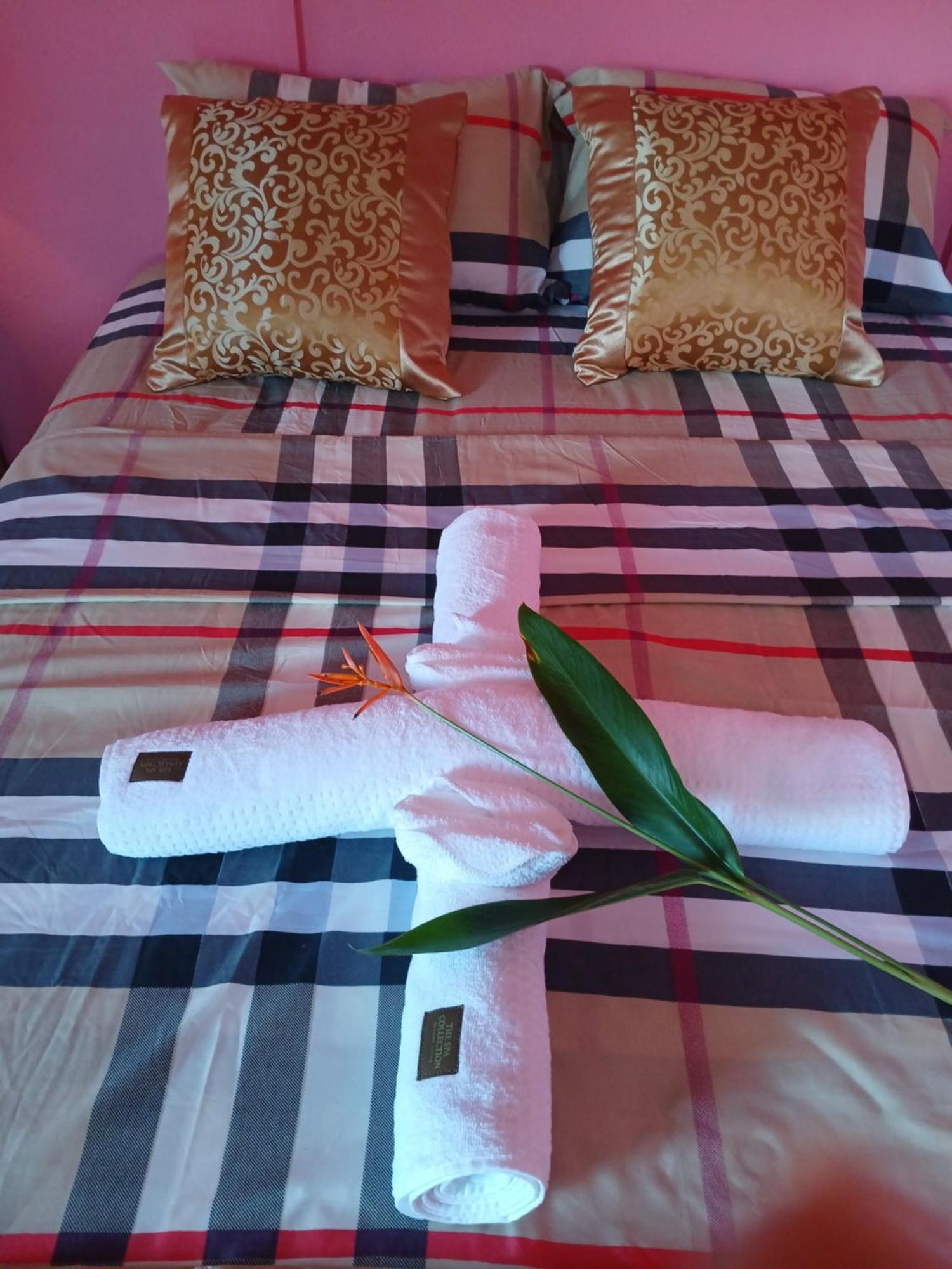 Bed and Breakfast Natrue'S Haven Marigot Esterno foto