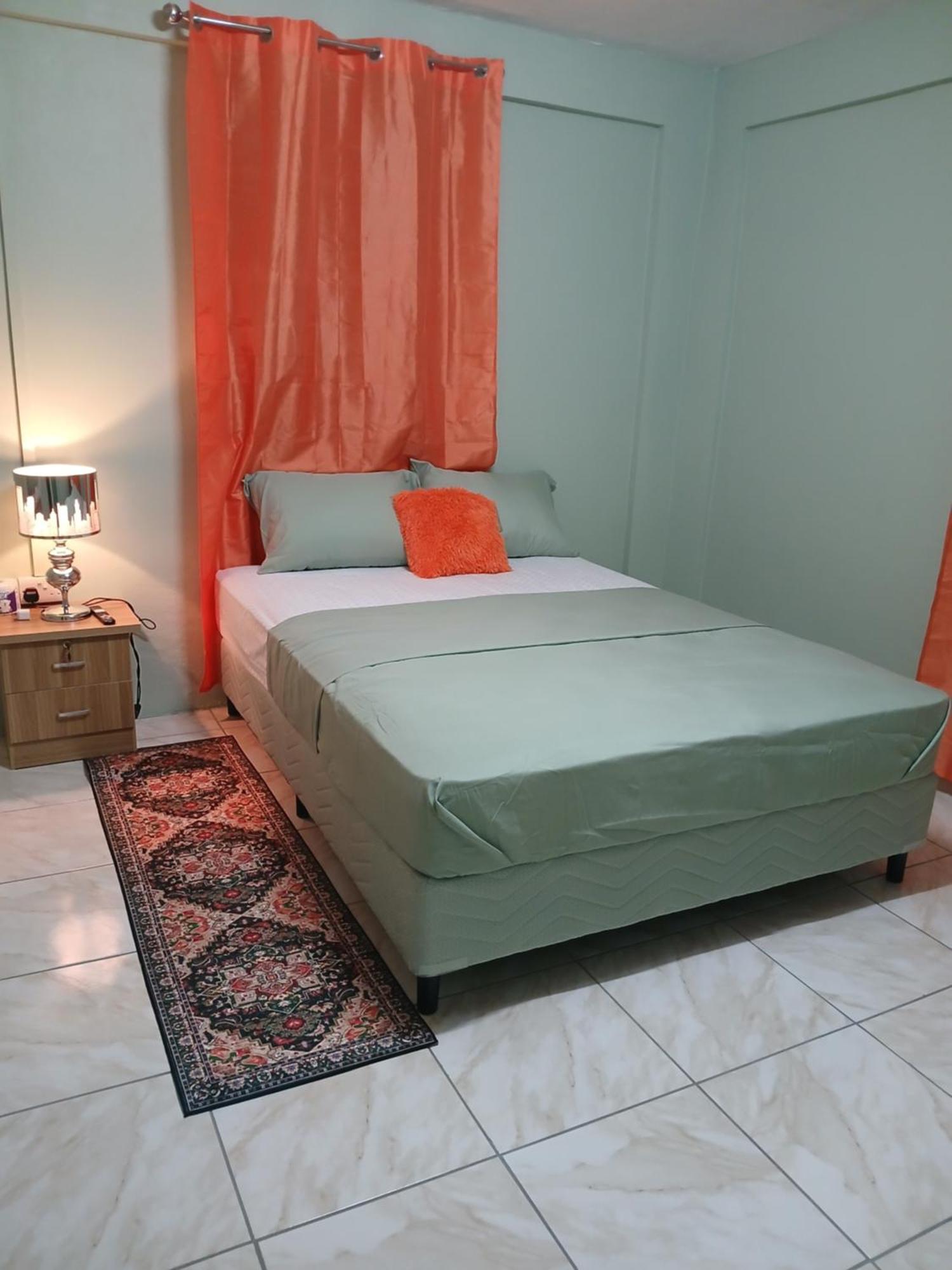 Bed and Breakfast Natrue'S Haven Marigot Esterno foto